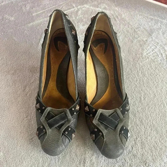 Donald J. Pliner Sport-I-Que Beatrice Muted Black Studded High Heel Pump Shoes - Picture 2 of 16